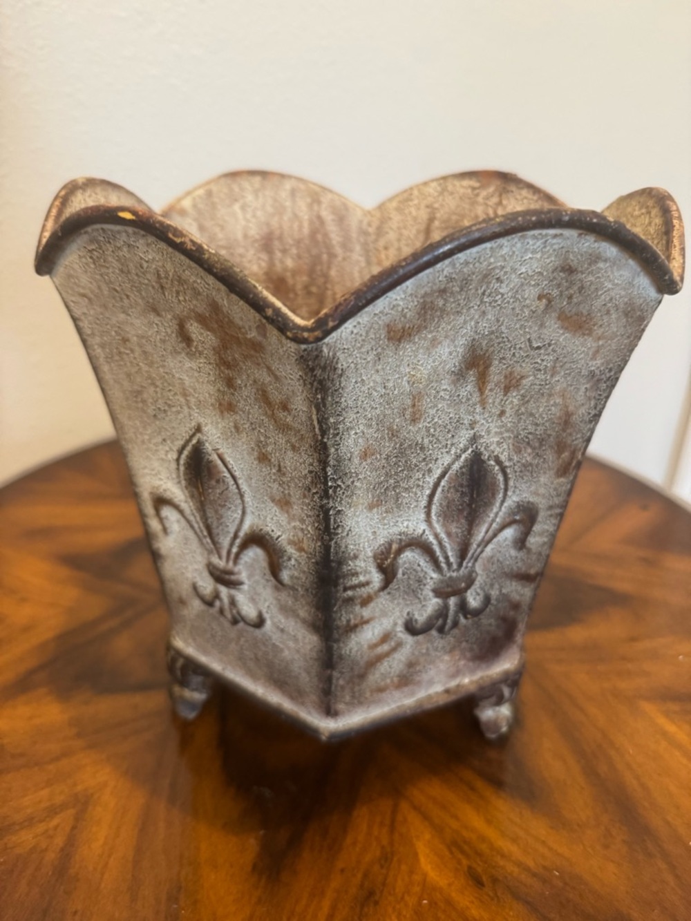 Antique-Style Fleur-de-Lis Decorative Planter in Aged Silver measures 9 x 9”